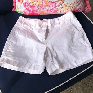 Vineyard vines white shorts